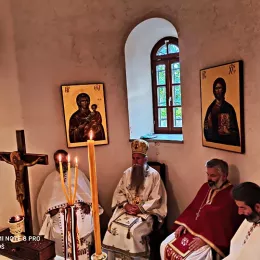 Епископ Јоаникије служио Литургију у Жупском манастиру