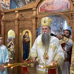 Владика Јоаникије служио у Мојковцу