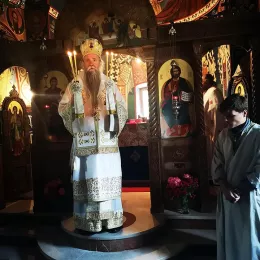 Владика Јоаникије богослужио у манастиру Бијела