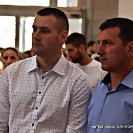 Златним ликом Светог Петра II Ловћенског Тајновидца одликовани Мирослав Коривица, Слободанка и Раде Копривица