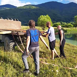 Нађена капија, која је отуђена са црквишта Светог Василија Острошког у Мартиновићима