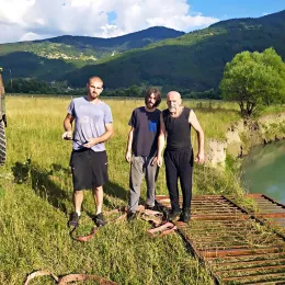 Нађена капија, која је отуђена са црквишта Светог Василија Острошког у Мартиновићима