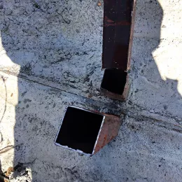 Вандалски чин над светињом Светог Василија Острошког код Гусиња