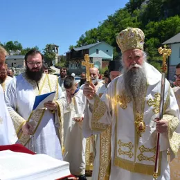 Ивањдан – слава острошког скита Јован до