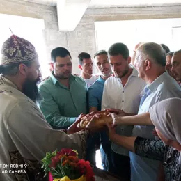 Празник Иконе Богородице Тројеручице молитвено прослављен у Кличеву