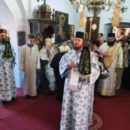 Митрополит Јоаникије богослужио у Цетињском манастиру