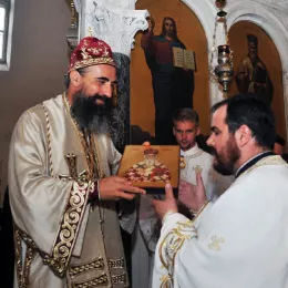 Изабрани Епископ будимљанско-никшићки Методије богослужио у никшићком Саборном храму 