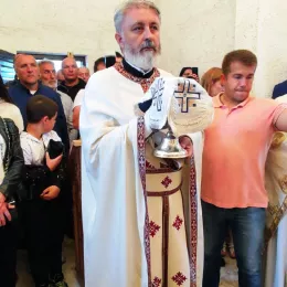 Освештана црква Светог Апостола Луке у Нинковићима на Жабљаку