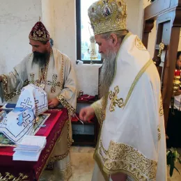 Освештана црква Светог Апостола Луке у Нинковићима на Жабљаку