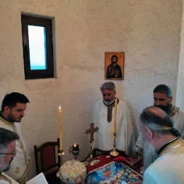 Освештана црква Светог Апостола Луке у Нинковићима на Жабљаку