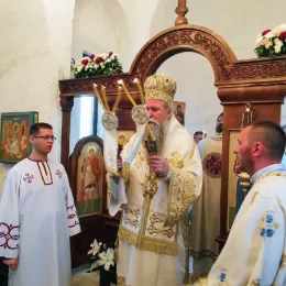 Освештана црква Светог Апостола Луке у Нинковићима на Жабљаку