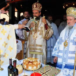 Прослављена слава манастира Светог Архангела Гаврила у Куманици