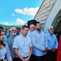 Света Архијерејска Литургија на Вучјем долу