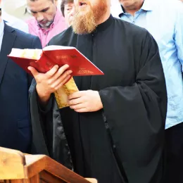 Архијерејска Литургија у Трепчи