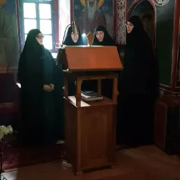 Монашење у манастиру Подмалинско