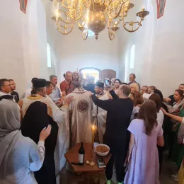 Епископ Методије богослужио у цркви Светог Ђорђа у Зминици
