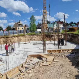 Епископ Методије обишао радове на Саборном храму Светог Саве на Жабљаку