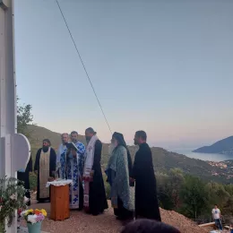 Епископ Методије освештао крст у мјесту Ратишевина код Херцег Новог