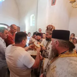 Епископ Методије богослужио у цркви Светог Ђорђа у Зминици