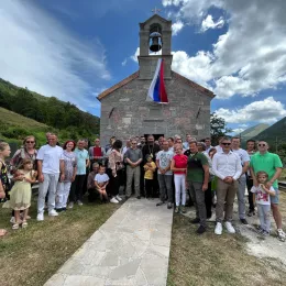 Преосвећени Епископ Методије богослужио у Штитарицама код Мојковца