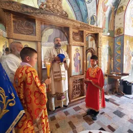 Епископ Методије служио Литургију поводом приславе храма Светог Саве у Дапсићу