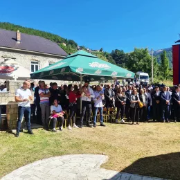 Епископ Јован Ћулибрк на молитвеном сабрању у Велици