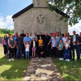 Света Литургија у Мацаварама