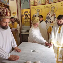 Освештан храм Светог Саве у селу Дапсиће код Берана