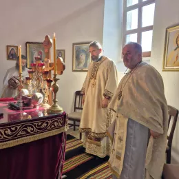 Архијерејска Литургија и традиционални црквено-народни сабор на Видровану