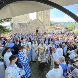  Прослављена храмовна слава цркве Светих апостола Петра и Павла у Бијелом Пољу