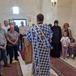 Митрополит Методије богослужио у цркви Светог Луке у селу Нинковићи код Жабљака
