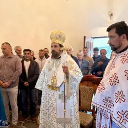 Владика Пајсије служио у Цркви Свете великомученице Марине у Окладама