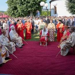 Патријарх Порфирије у Братунцу