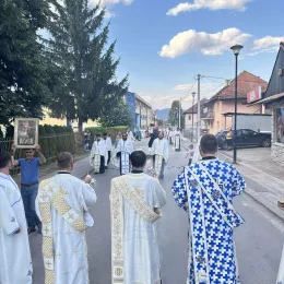 Петровданска Литија у Бијелом Пољу: Литија у граду Мирослављевог јеванђеља окупила велики број вјерника