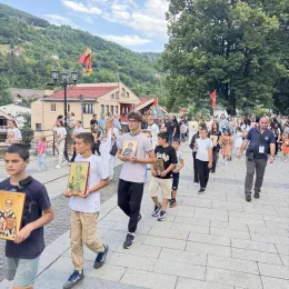 Петровданска Литија у Бијелом Пољу: Литија у граду Мирослављевог јеванђеља окупила велики број вјерника