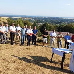 Угрожена специјална заштићена зона српског православног манастира Богородице Хвостанске код Истока