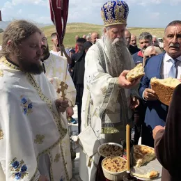 Црквено-народни сабор код обновљене цркве Светог Архиђакона Стефана у Катунцима - Крња Јела