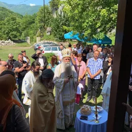 Прослављен Свети великомученик Пантелејмон – слава манастира Самограда