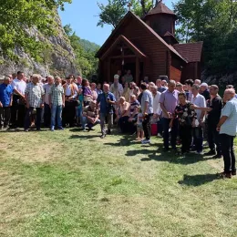 Прослављен Свети великомученик Пантелејмон – слава манастира Самограда