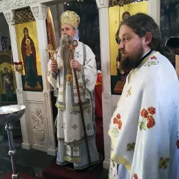 Епископ Јоаникије служио Литургију у манастиру Ђурђеви Ступови