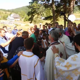 Богослужење у Кршу шаранском