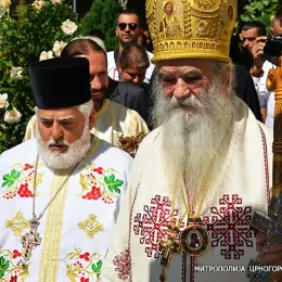 Митрополит Амфилохије у манастиру Морача