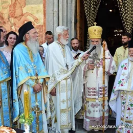 Митрополит Амфилохије у манастиру Морача