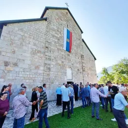 Епископ Јоаникије у Пивском манастиру