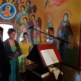 Владика Јоаникије одликовао Вука Вуковића, бившег полицајца из Будве