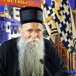 Владика Јоаникије на “Тргу од ћирилице”