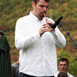 Изабрани Епископ Методије у Пивском манастиру