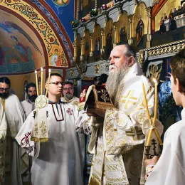 Митрополит Јоаникије на Преображење на Жабљаку служио Литургију