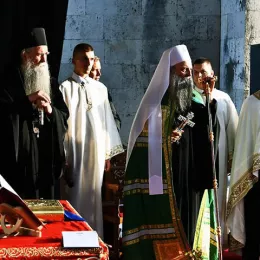Патријарх Порфирије: Ходајмо траговима Господњим које је на духовну мапу нашег народа уцртао Свети Сава