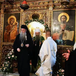 Патријарх Порфирије: Ходајмо траговима Господњим које је на духовну мапу нашег народа уцртао Свети Сава